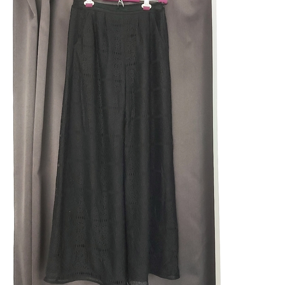 Black lace pants - Picture 2 of 14